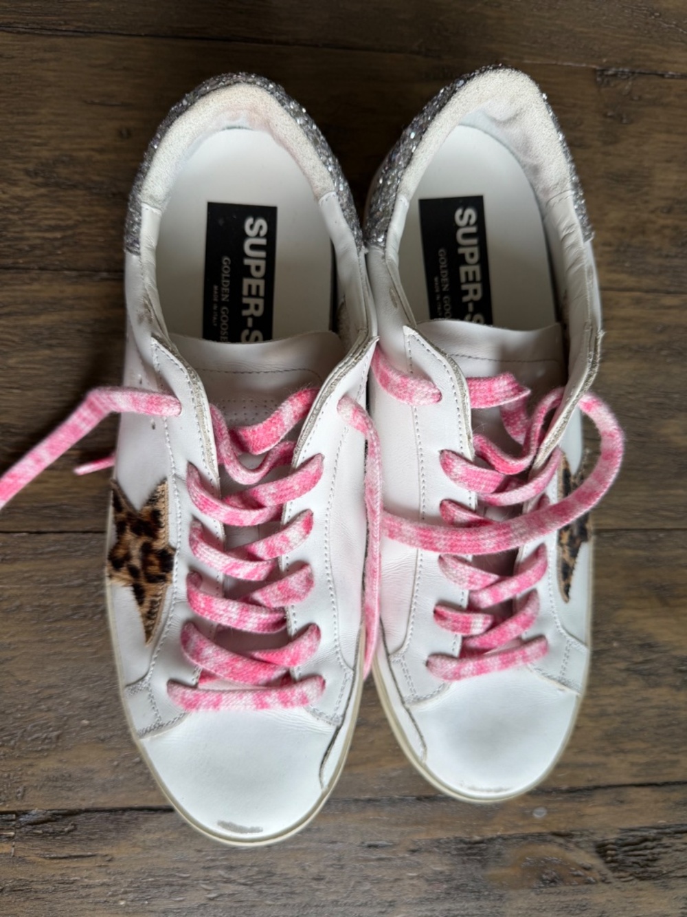 Women’s Golden Goose sneakers - Picture 3 of 4